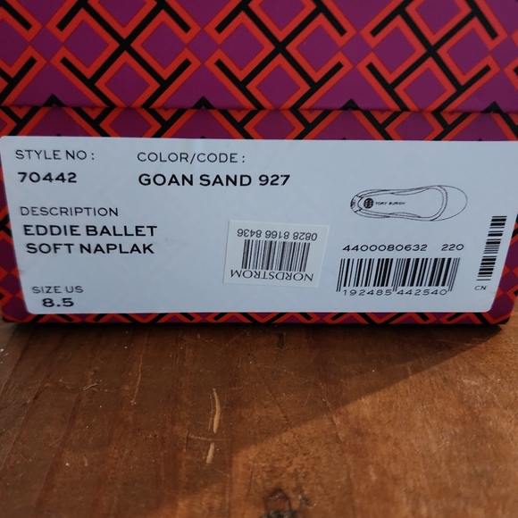 Tory Burch NEW Eddie Ballet Soft Naplak Color Goan Sand Size 8.5M Style 70442 - Picture 10 of 12